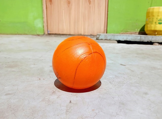 里對進攻球 里對進攻球